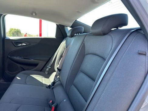 Used 2023 Chevrolet Malibu RS FWD image 11