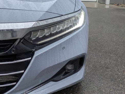 Used 2021 Honda Accord Touring image 10