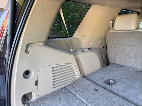 Used 2020 Cadillac Escalade Premium Luxury AWD/4WD image 47