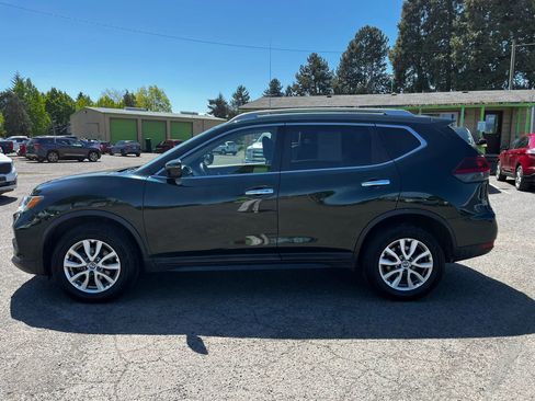 Used 2019 Nissan Rogue SV AWD/4WD image 6
