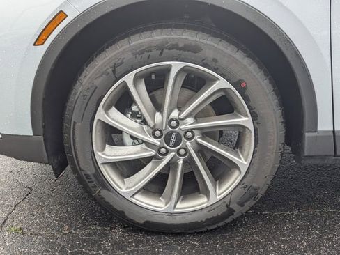 New 2026 Lincoln Corsair Premiere image 9