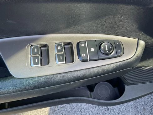 Used 2020 Kia Optima LX image 20