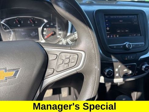 Used 2023 Chevrolet Equinox LT FWD image 17