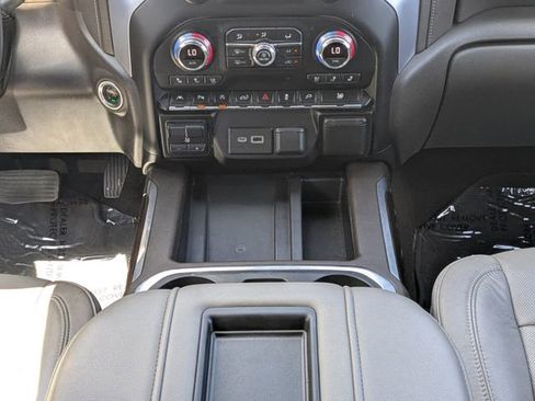 Used 2020 GMC Sierra 1500 SLT w/ SLT Premium Plus Package RWD image 18