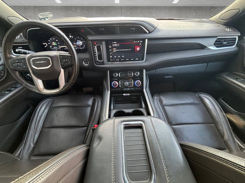 Used 2022 GMC Yukon XL Denali image 24