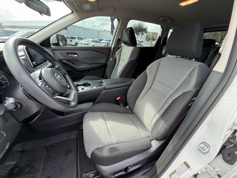 Used 2021 Nissan Rogue SV image 27