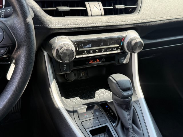 Used 2025 Toyota RAV4 LE FWD image 19