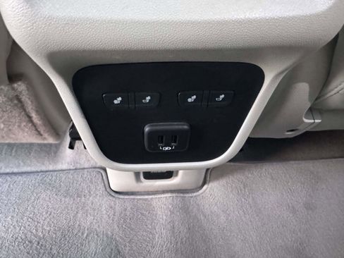 Used 2022 GMC Terrain Denali w/ Denali Premium Package image 20