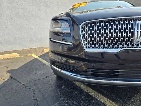 Used 2022 Lincoln Nautilus Reserve w/ Equipment Group 201A image 2