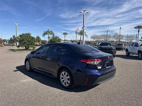 Used 2025 Toyota Corolla LE image 6