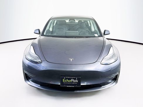 Used 2023 Tesla Model 3 Standard Range RWD image 2