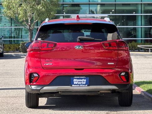 Used 2020 Kia Niro LXS FWD image 5