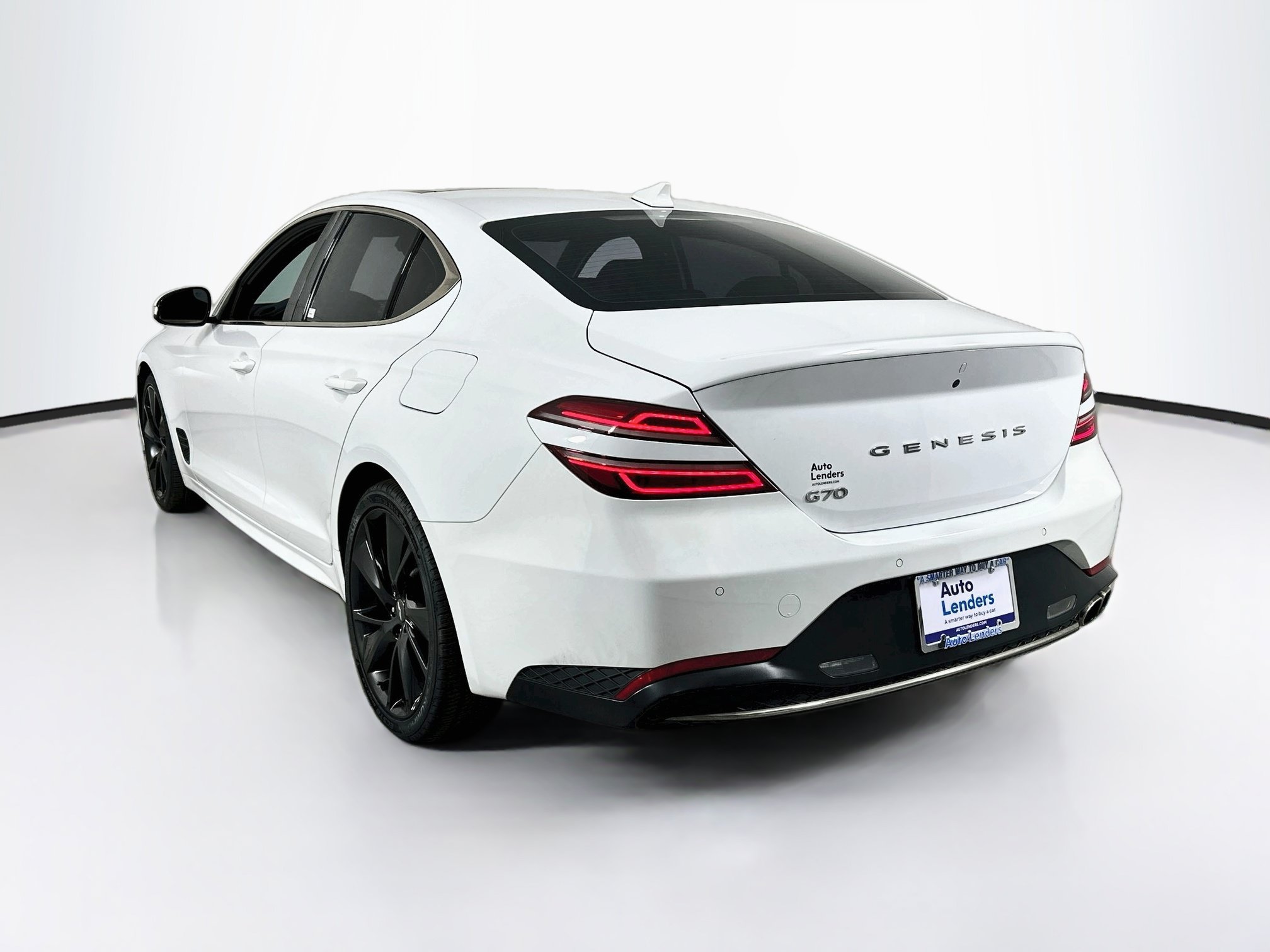 Used 2023 Genesis G70 2.0T w/ Sport Prestige Package RWD image 7