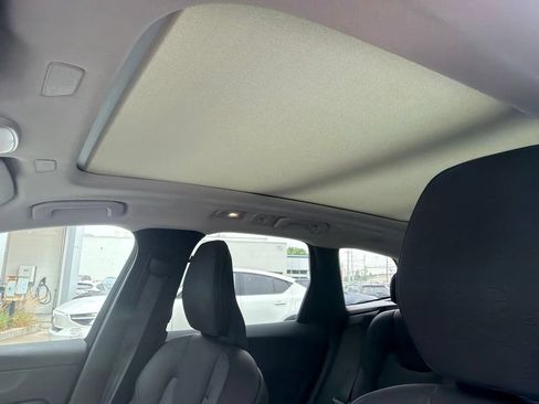 Used 2023 Volvo XC60 T8 Plus w/ Climate Package AWD/4WD image 11