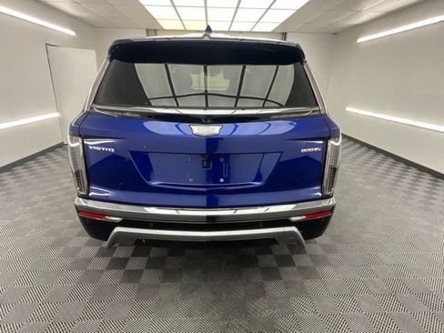 Used 2026 Cadillac Vistiq Sport w/ LPO, Floor Liner Package AWD/4WD image 21