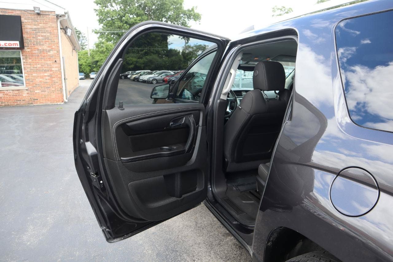 Used 2015 GMC Acadia SLE FWD image 17