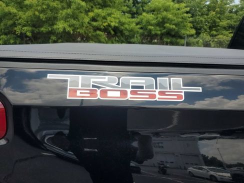Used 2024 Chevrolet Silverado 1500 LT Trail Boss AWD/4WD image 7