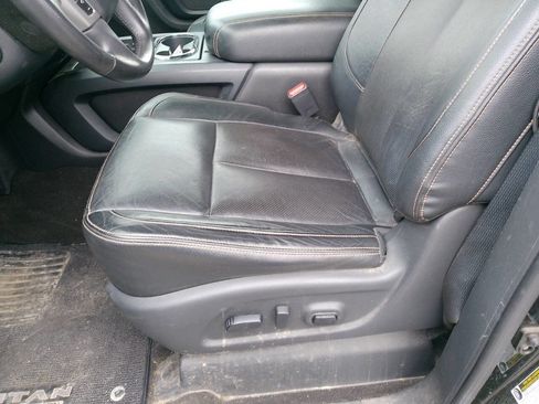 Used 2018 Nissan Titan SL w/ Midnight Edition image 35