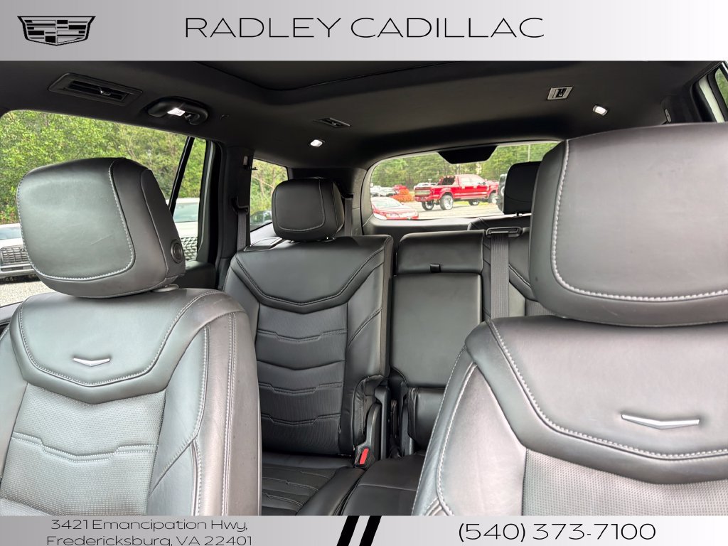 Used 2020 Cadillac XT6 Premium Luxury w/ Platinum Package AWD/4WD image 2