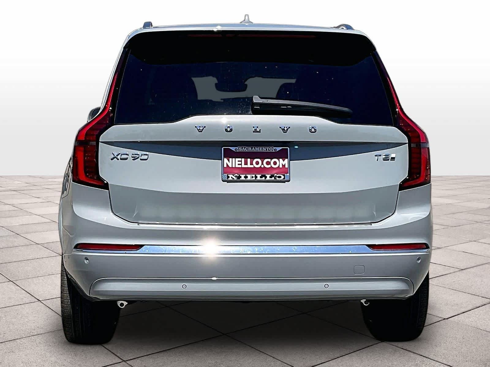 New 2026 Volvo XC90 T8 Plus w/ Protection Package AWD/4WD image 6