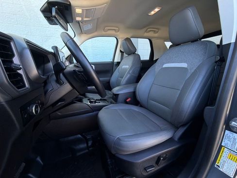 Used 2025 Ford Bronco Sport Badlands image 5