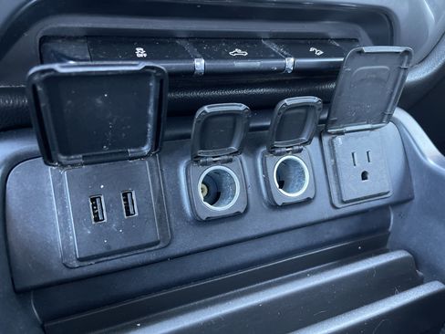 Used 2017 Chevrolet Silverado 1500 LT w/ All Star Edition image 31