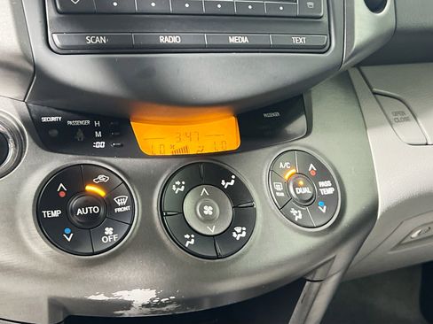 Used 2012 Toyota RAV4 Limited w/ Premium Plus Value Pkg image 27