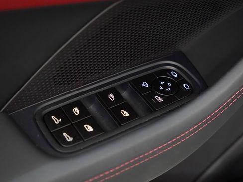 Certified 2025 Porsche Panamera 4 image 24