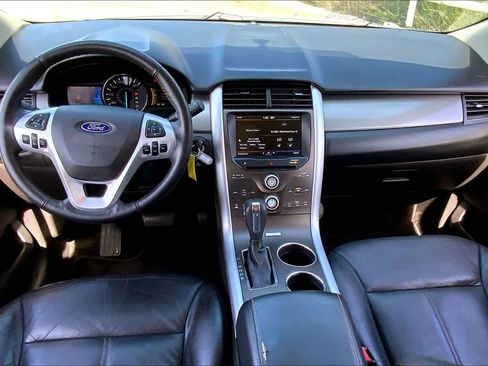 Used 2013 Ford Edge SEL image 16