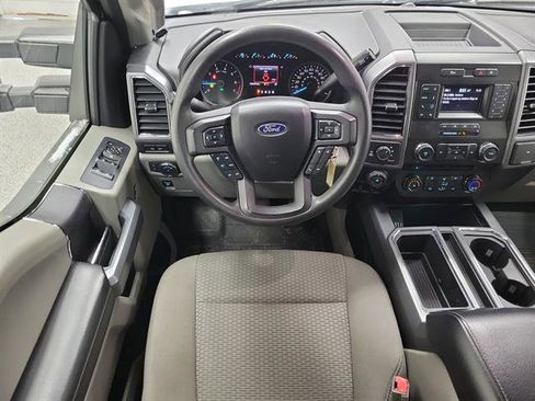 Used 2018 Ford F150 XLT w/ Max Trailer Tow Package image 11