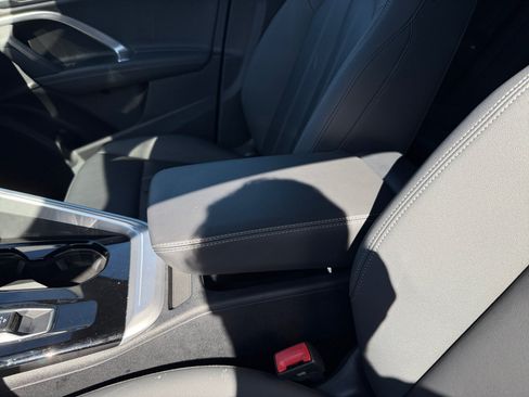 Certified 2025 Audi Q5 Premium w/ Convenience Package AWD/4WD image 14