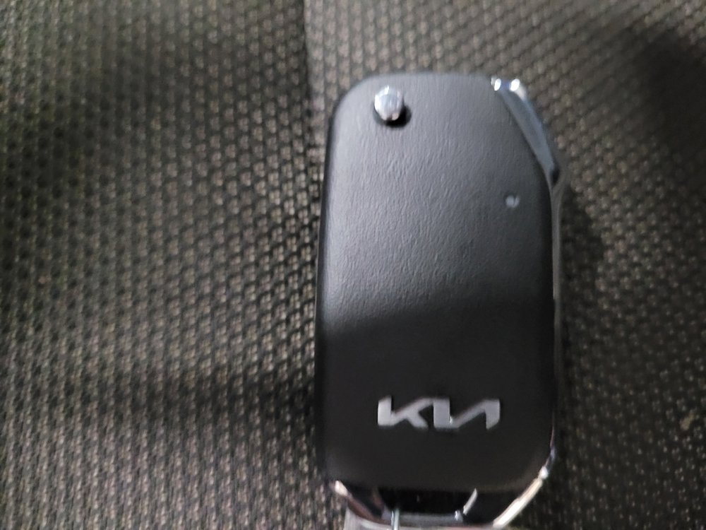 Used 2022 Kia Forte LXS FWD image 32