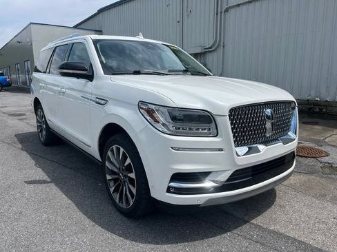 Used 2021 Lincoln Navigator Reserve AWD/4WD image 3