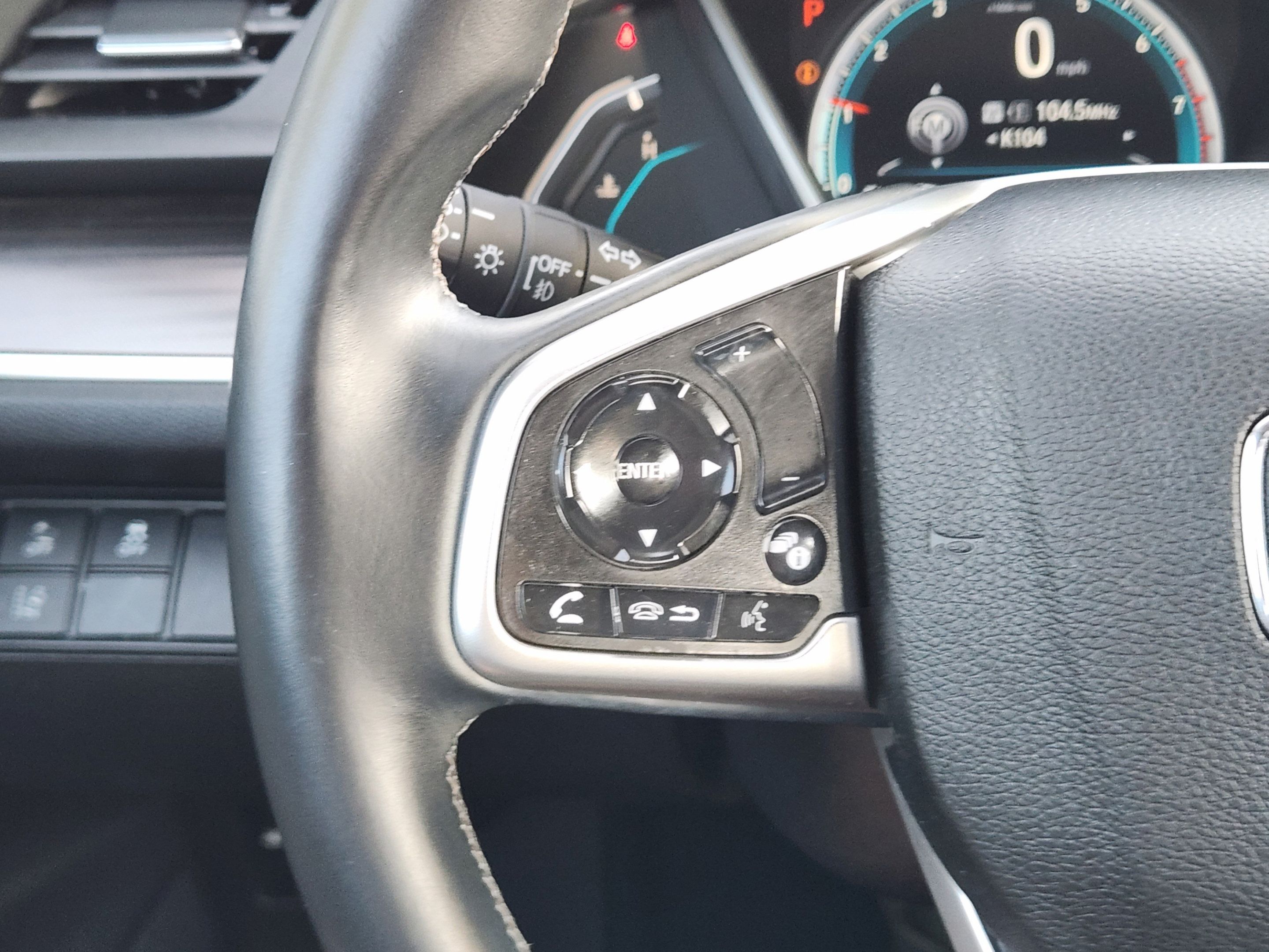 Used 2020 Honda Civic EX-L image 24