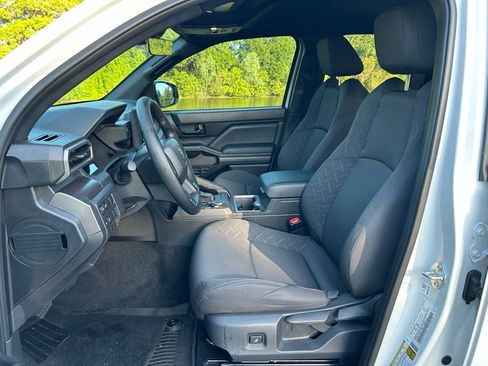 Used 2026 Toyota Tacoma SR5 AWD/4WD image 13