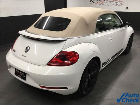 Used 2013 Volkswagen Beetle 2.0T image 22