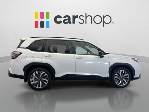 Used 2025 Subaru Forester Touring AWD/4WD image 6