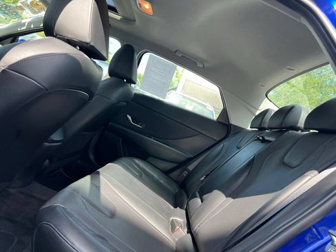 Used 2023 Hyundai Elantra Limited FWD image 43