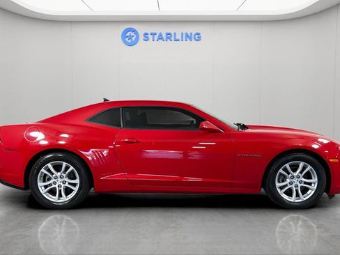 Used 2015 Chevrolet Camaro LS RWD image 4