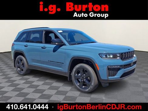 New 2026 Jeep Grand Cherokee Limited w/ Limited Altitude Package AWD/4WD image 1