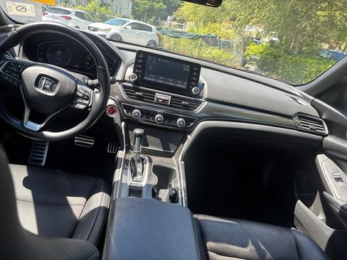 Used 2019 Honda Accord Sport image 18