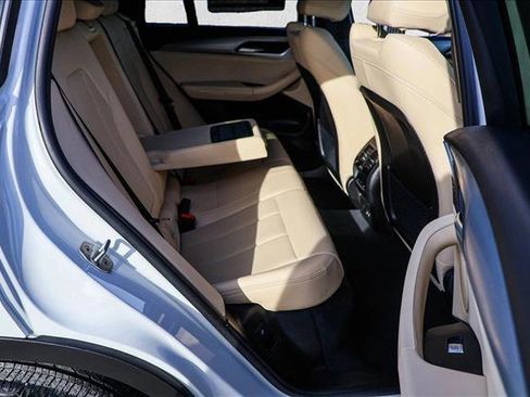 Used 2025 BMW X4 xDrive30i image 27