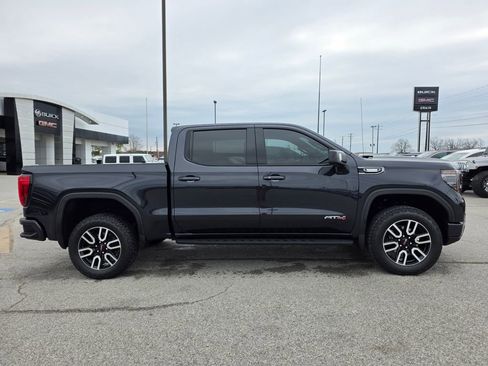 Used 2025 GMC Sierra 1500 AT4 w/ AT4 Premium Package image 8