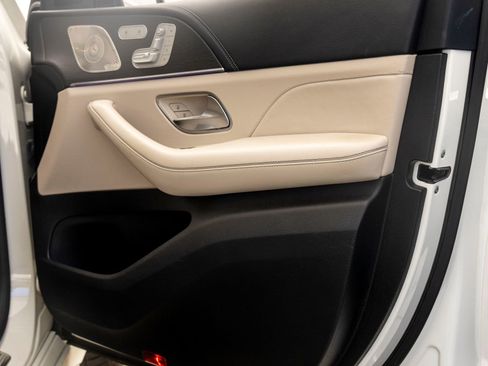 Used 2021 Mercedes-Benz GLE 580 4MATIC image 25