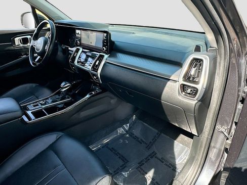 Used 2022 Kia Sorento SX image 30