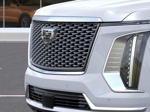 New 2026 Cadillac Escalade Platinum Luxury w/ LPO, Radiant Package AWD/4WD image 14