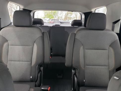 Used 2020 Chevrolet Traverse LT AWD/4WD image 17