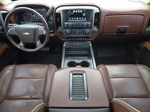 Used 2017 Chevrolet Silverado 1500 High Country image 13
