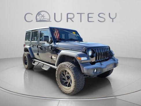 Used 2020 Jeep Wrangler Unlimited Sport AWD/4WD image 4
