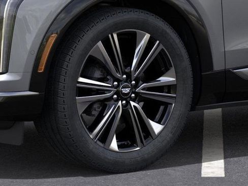 New 2026 Cadillac Optiq Luxury 2 image 9